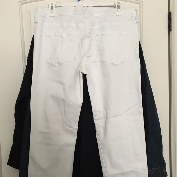 Women’s William Rast Tomboy Slim Jeans - Picture 4 of 7